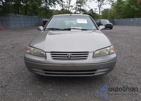 1998 Toyota Camry from USA, damaged, VIN JT2BV22K9W0247601